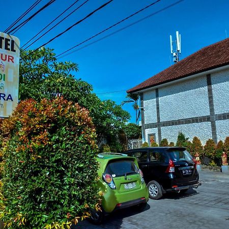 Catur Adi Putra Hotel Denpasar Esterno foto