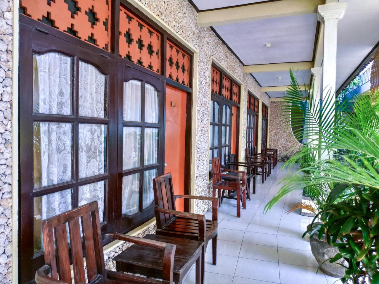 Catur Adi Putra Hotel Denpasar Camera foto